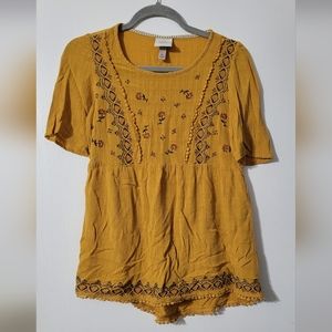 Knox Rose X-Small boho top, mustard yellow with embroidery ❤️